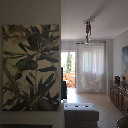 Greca Mare-Traditional Greek Boutique Apt. Псахудиа Екстериор снимка